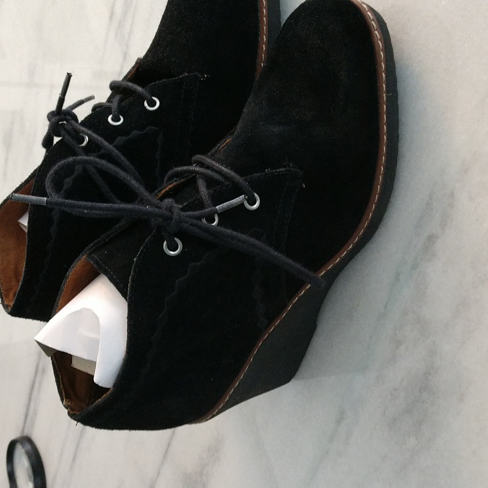 Suede booty new